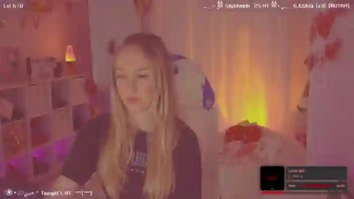 2025/09/30/mfc-oliviaxfaye-03-07-05