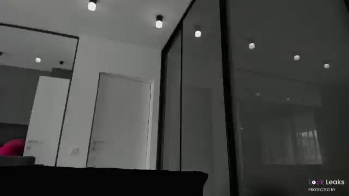 L_U_A_