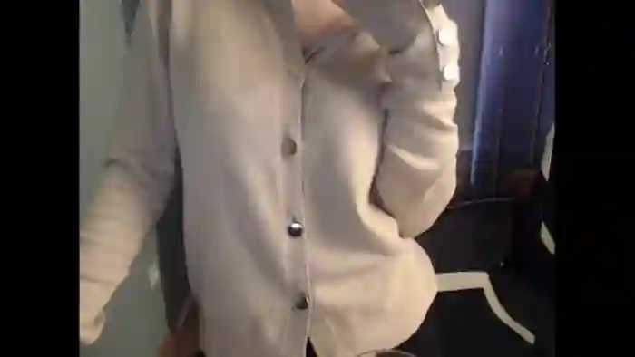 2025/10/01/mfc-nikifoks18-06-19-19