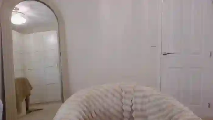 2025/10/04/mfc-beccabelle-19-22-21