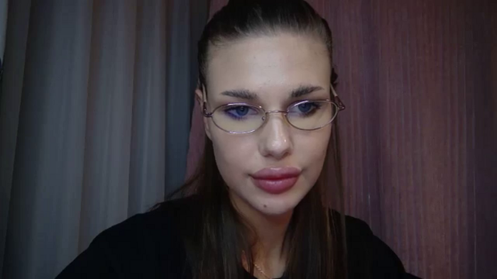 Mia_Fride