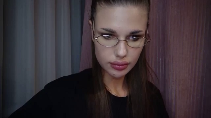 Mia_Fride
