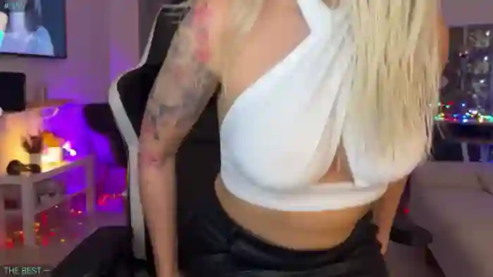 2025/10/05/mfc-alexiangel-04-44-27