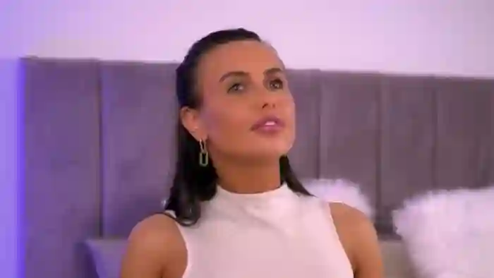 2025/10/05/mfc-anaisbellas-20-54-23