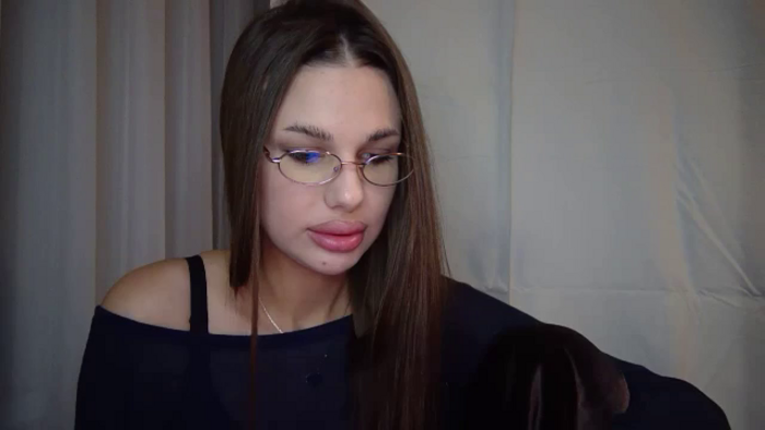 Mia_Fride