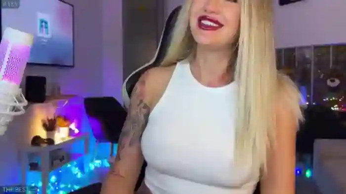 2025/10/06/mfc-alexiangel-17-43-51