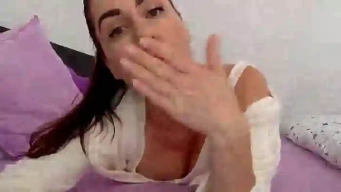 2025/10/06/mfc-brandybella-11-08-30