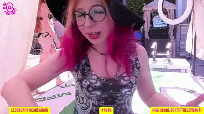 GirlbotDiv