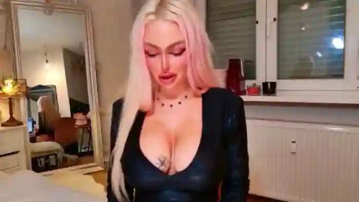2025/10/07/mfc-squirtly_alex-19-21-33