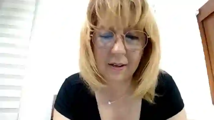 2025/10/07/mfc-wackycharm-00-00-32