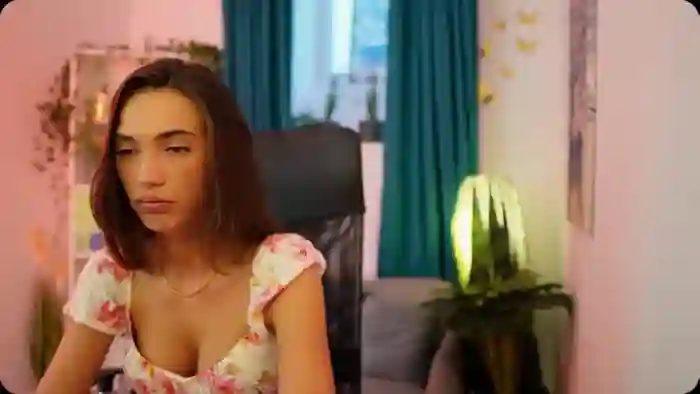 2025/10/08/mfc-alexis_love-14-09-15