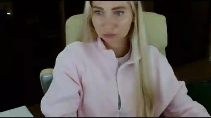 2025/10/08/mfc-miss_sylvia-20-05-48