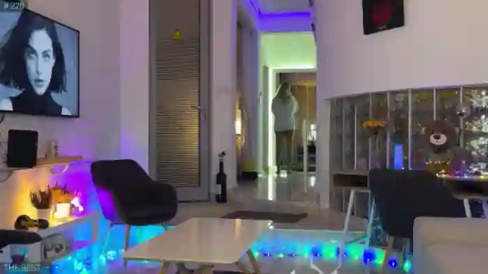 2025/10/09/mfc-alexiangel-15-29-21
