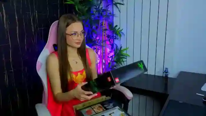 2025/10/09/mfc-alysereuse-20-56-10