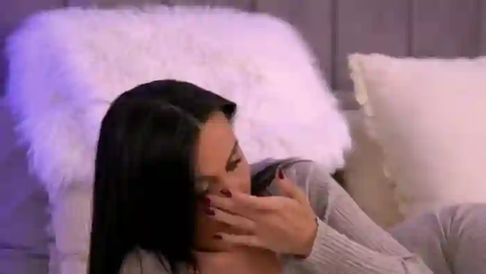 2025/10/09/mfc-anaisbellas-23-53-12