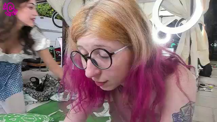 GirlbotDiv