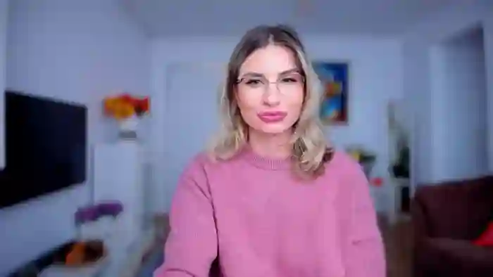 2025/10/10/mfc-alymiss-09-34-23