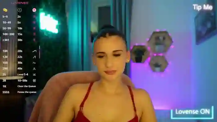 2025/10/10/mfc-betty_grey-19-24-36