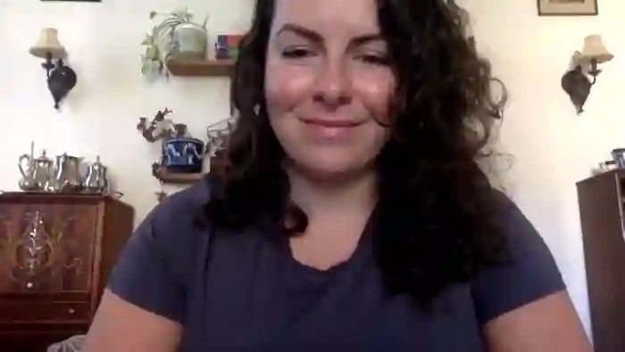 2025/10/10/mfc-emilyhart-16-15-40