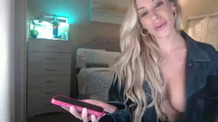 Queen_bambii
