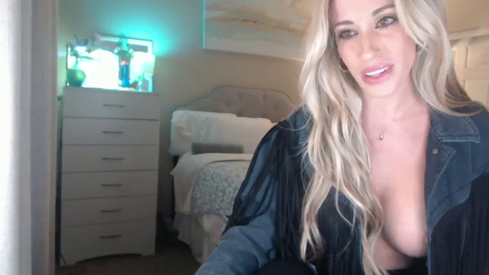 Queen_bambii