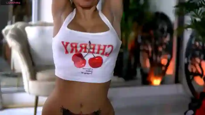 2025/10/11/mfc-vivianestein-23-00-21