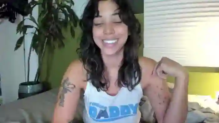 2025/10/11/mfc-kissinghigh-02-49-09