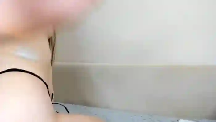 2025/10/11/mfc-miss_crystal_-03-44-03