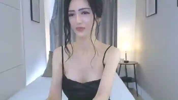 2025/10/12/mfc-eleah-09-34-32
