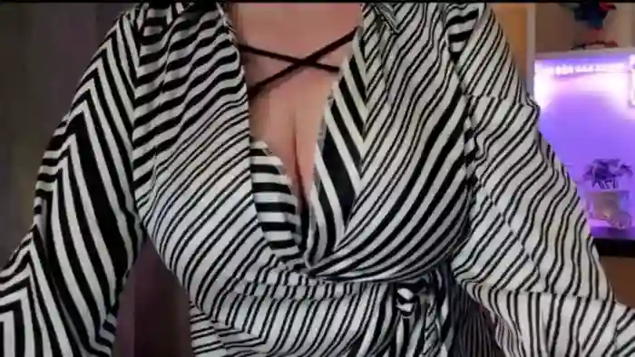 2025/10/12/mfc-eroticfelizia-19-15-18