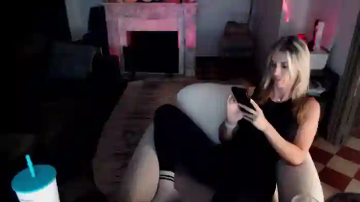 2025/10/13/mfc-its_goddess_b-11-30-24