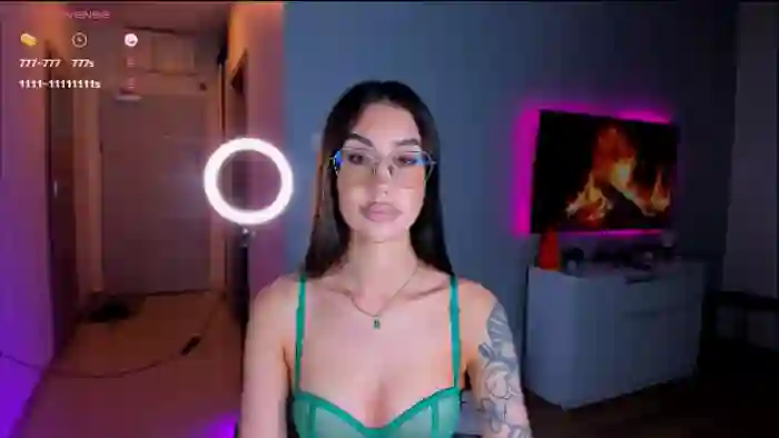 2025/10/14/mfc-hotcrispbread-14-44-09