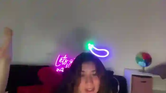 2025/10/14/mfc-nina_lovez-01-53-03