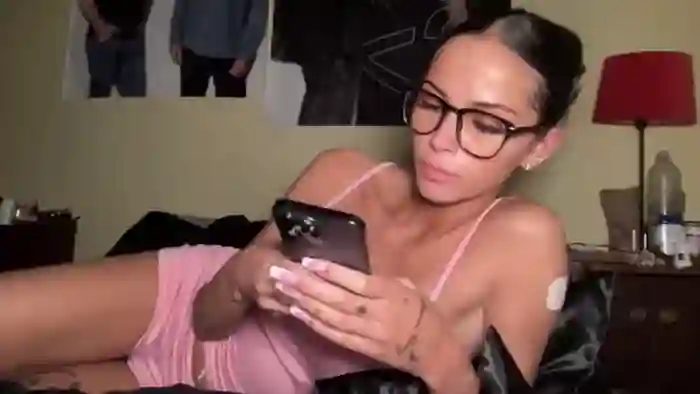 2025/10/15/mfc-alliefrost-03-12-19