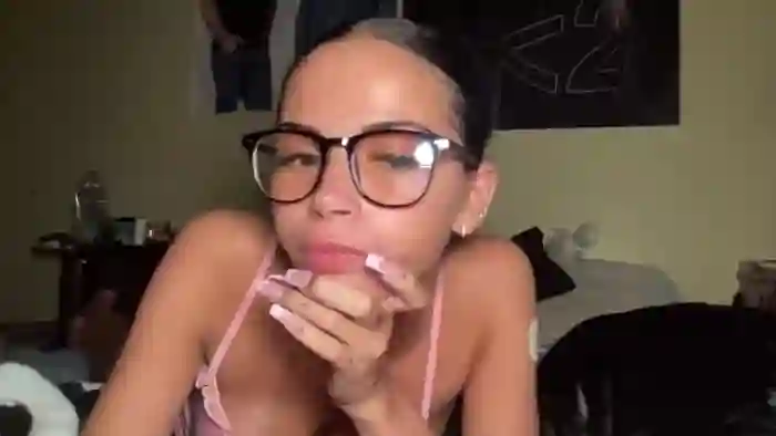 2025/10/15/mfc-alliefrost-03-29-55