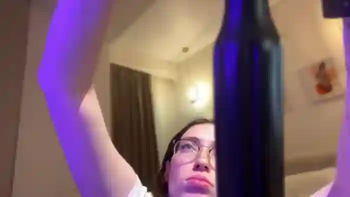 2025/10/15/mfc-kelly_grey-09-51-30