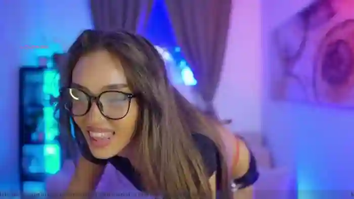 2025/10/16/mfc-clara_mia-18-23-20