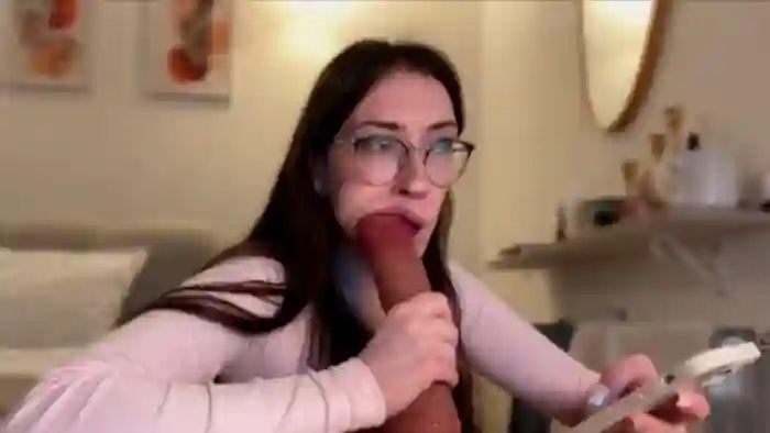 2025/10/17/mfc-kelly_grey-05-26-14