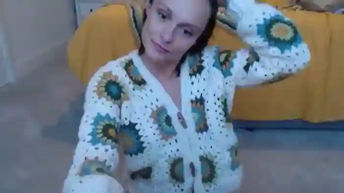 2025/10/17/mfc-ruby_cutie-15-46-12