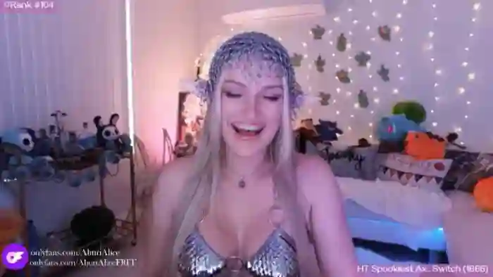 2025/10/18/mfc-alicexmaia-03-19-16