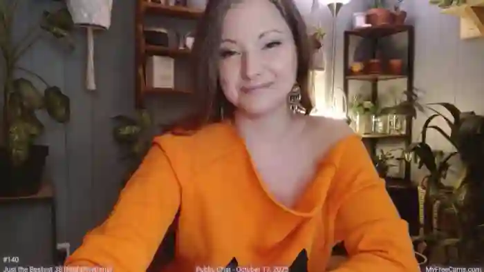 2025/10/18/mfc-kellyheart-00-49-46