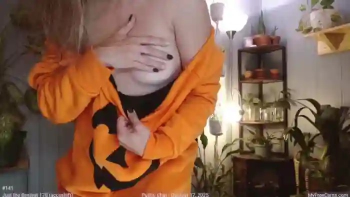 2025/10/18/mfc-kellyheart-03-34-44