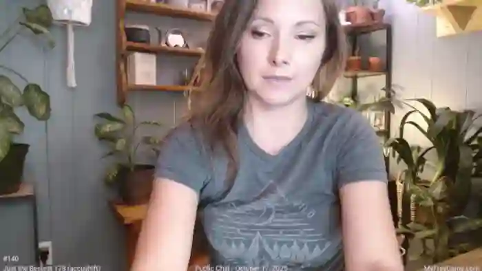 2025/10/18/mfc-kellyheart-05-17-58