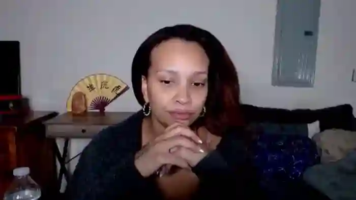 2025/10/18/mfc-sashaestrella-07-06-05