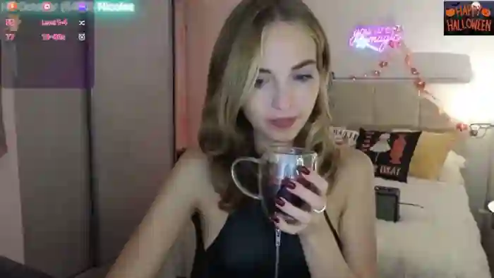 2025/10/20/mfc-aliannaa-19-37-10