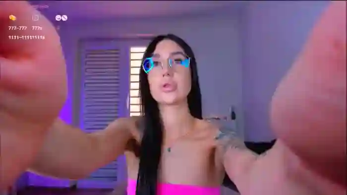 2025/10/20/mfc-hotcrispbread-14-04-01