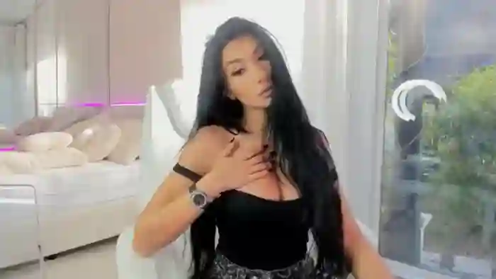 2025/10/20/mfc-miss_diamond_-07-06-49