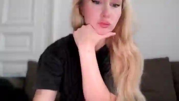 2025/10/21/mfc-british_cutie-12-39-00