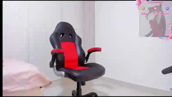 2025/10/21/mfc-stephany_m-16-17-05