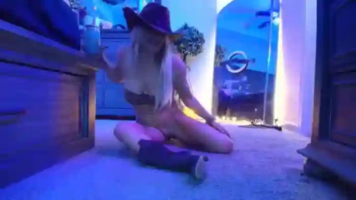 2025/10/21/mfc-texxxx-20-33-39